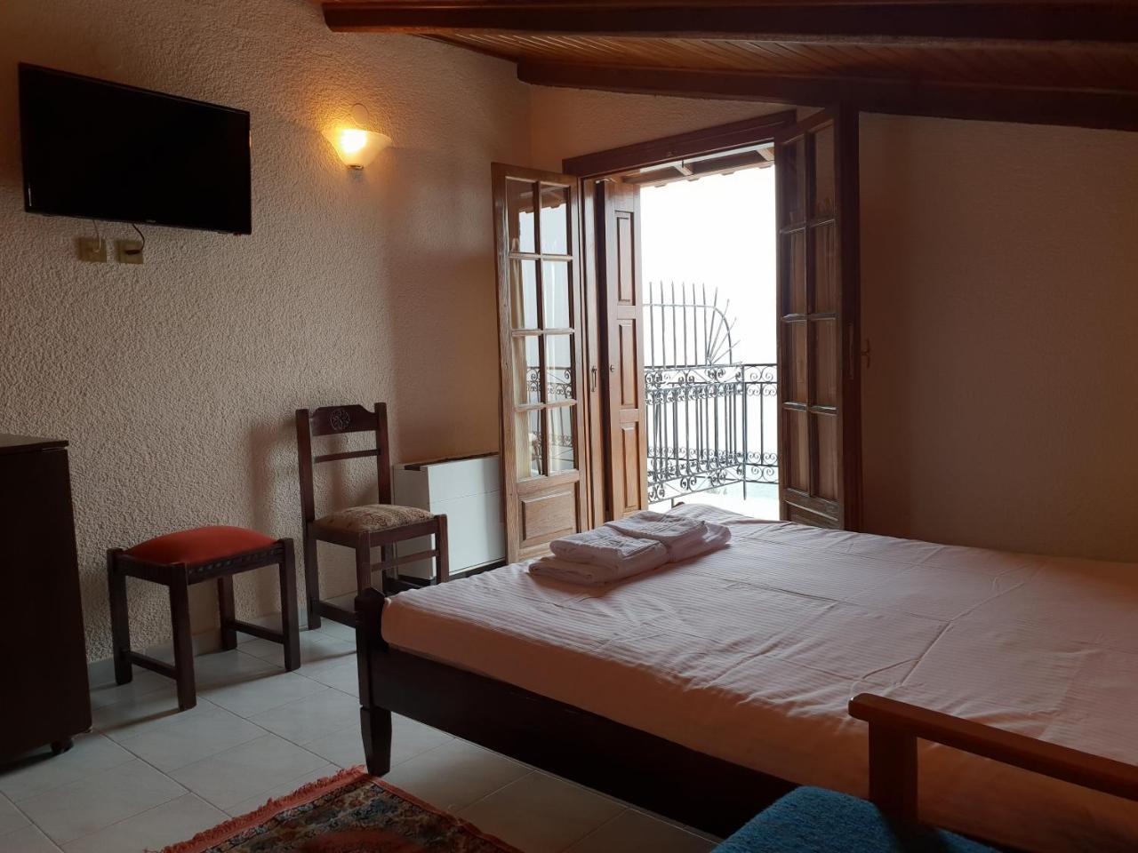 Apollo Hotel Delphi Bagian luar foto
