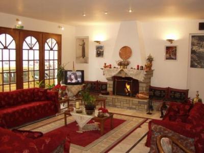 Apollo Hotel Delphi Bagian luar foto